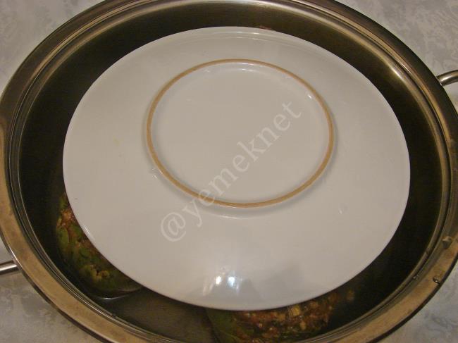 Yapraklı Taze Enginar Dolması - Yapılışı (20/24) 