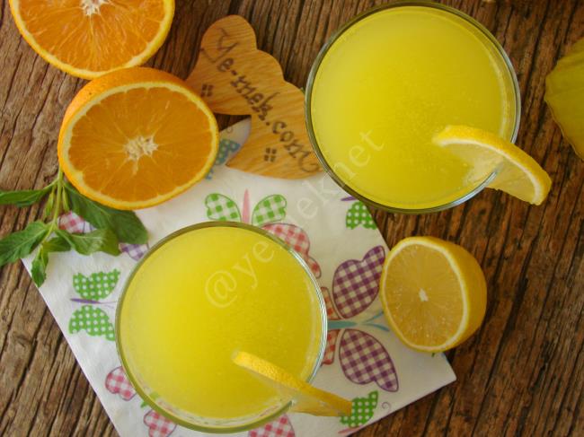 Buzlukta İstediğiniz Kadar Saklayın, Dilediğiniz Zaman Yapın : 1 Limon 1 Portakaldan 3 Litre Limonata