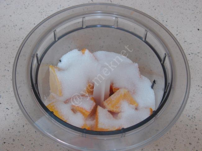 1 Limon 1 Portakaldan 3 Litre Limonata - Yapılışı (4/12) 