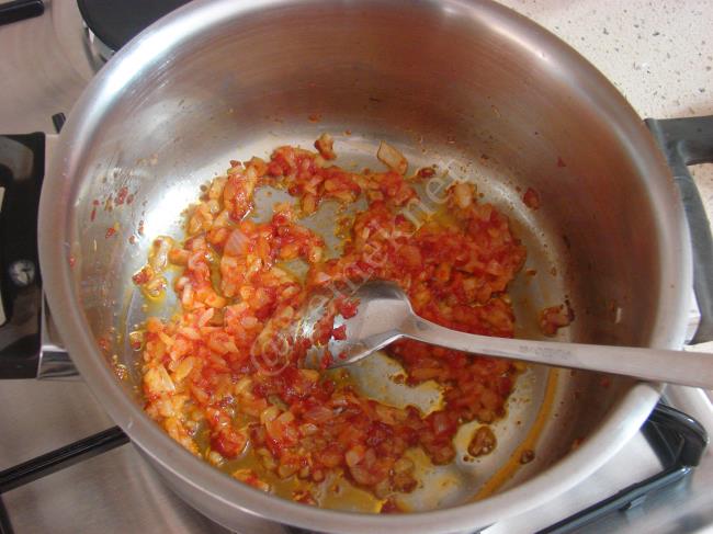 Ispanaklı Şehriye Çorbası - Yapılışı (3/12) 