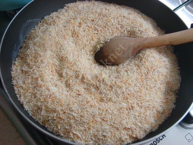 Muhallebili Kadayıf Pastası - Yapılışı (2/16) 