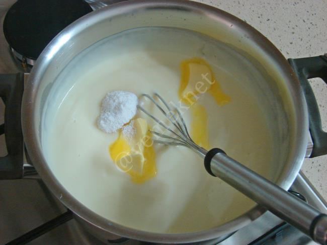 Muhallebili Kadayıf Pastası - Yapılışı (6/16) 