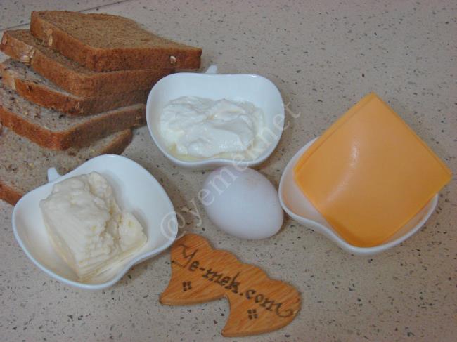 Peynirli Ekmek Dilimleri - Yapılışı (1/12) 