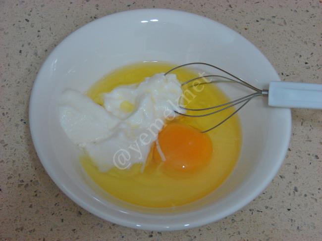 Peynirli Ekmek Dilimleri - Yapılışı (2/12) 