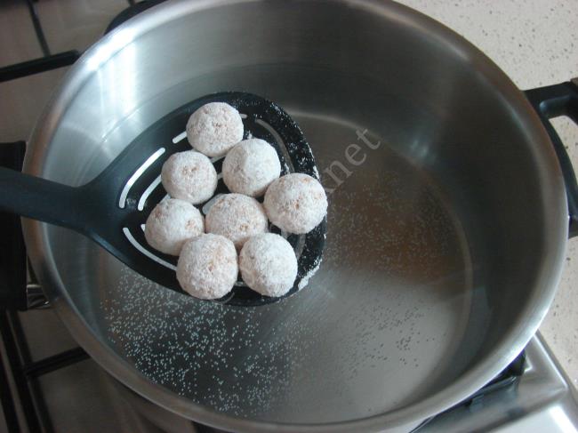 Yoğurtlu Bulgur Köftesi - Yapılışı (10/20) 