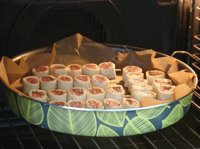 Yufkalı Şiş Köfte - Yapılışı (13/20) 