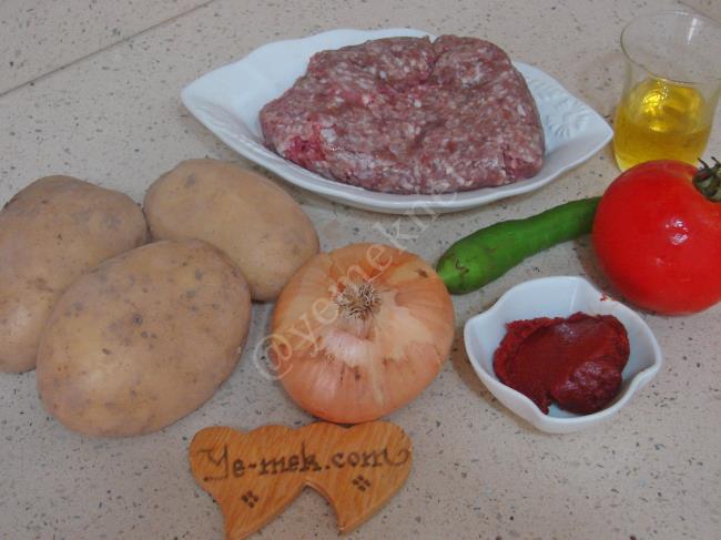 Fırında Kıymalı Patates Yemeği - Yapılışı (1/16) 