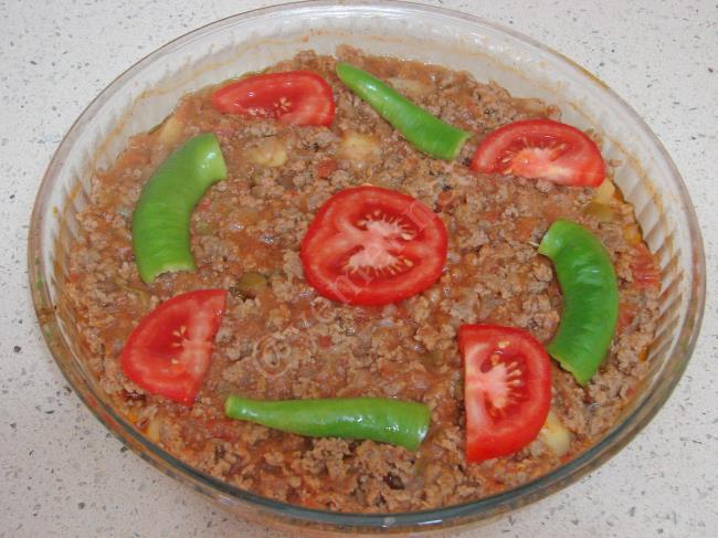 Fırında Kıymalı Patates Yemeği - Yapılışı (12/16) 