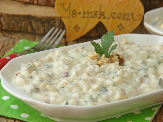 Labne Peynirli Köz Patlıcan Salatası - Yapılışı (9/12) 