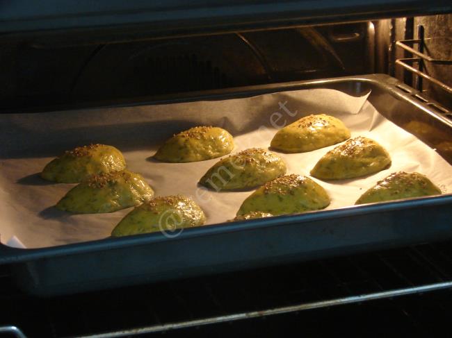 Mısır Unlu Dereotlu Poğaça - Yapılışı (11/16) 