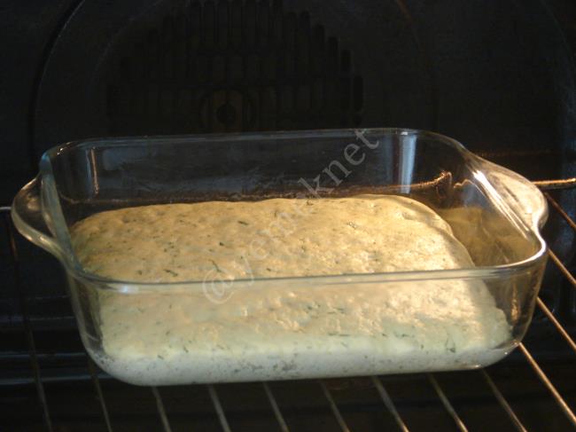 Peynirli Dereotlu Mısır Ekmeği - Yapılışı (8/12) 