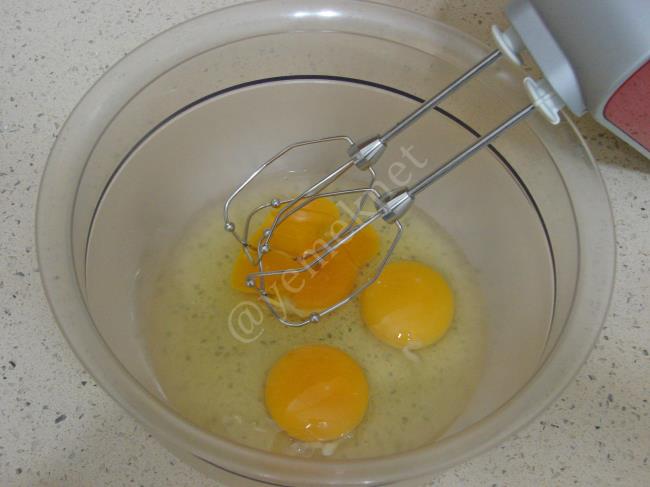 Peynirli Kek - Yapılışı (2/16) 