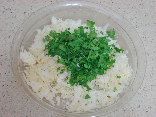 Peynirli Talaş Böreği - Yapılışı (3/16) 