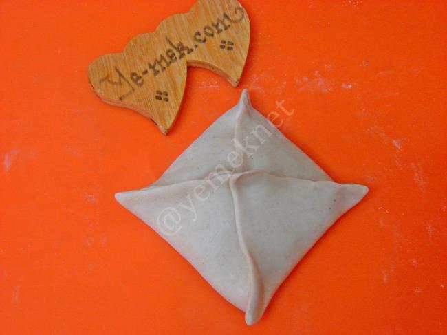 Peynirli Talaş Böreği - Yapılışı (8/16) 