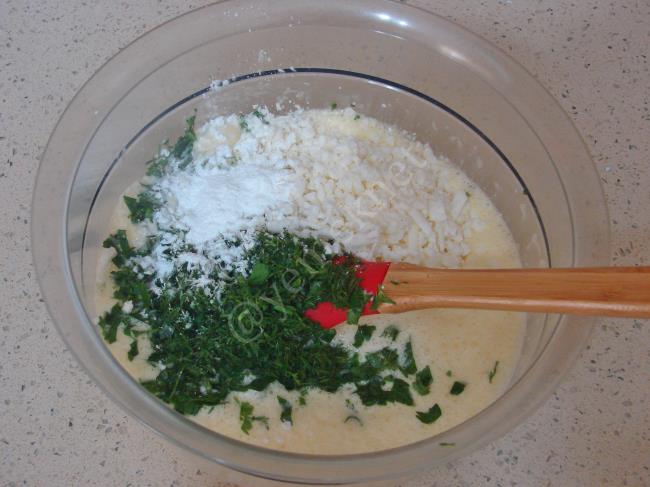 Peynirli Tava Keki - Yapılışı (4/12) 