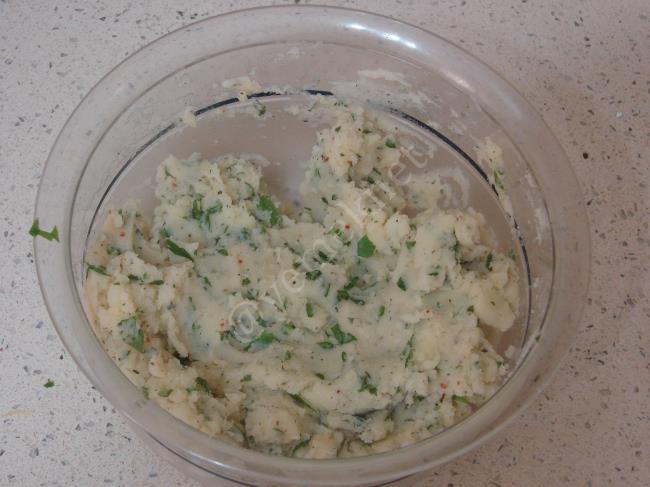 Yoğurtlu Patates Topları - Yapılışı (6/12) 