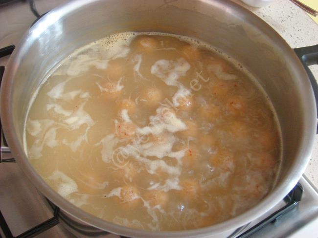 Yoğurtlu Semizotu Yatağında Bulgur Köftesi - Yapılışı (9/24) 