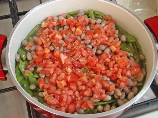 Barbunyalı Taze Fasulye - Yapılışı (7/12) 