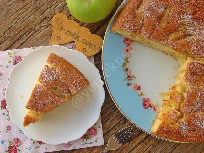 Tadına Doyamacağınız En Özel Keklerden Biri : Elmalı Kek