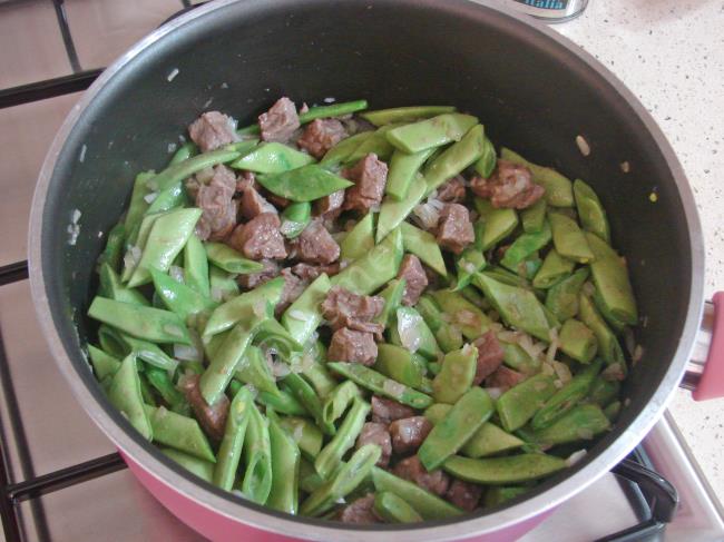 Etli Taze Fasulye Yemeği - Yapılışı (5/12) 