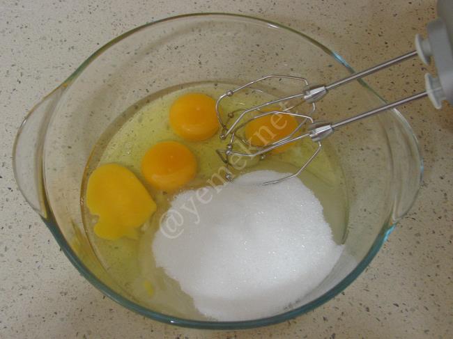 Tereyağlı Limonlu Kek - Yapılışı (2/16) 