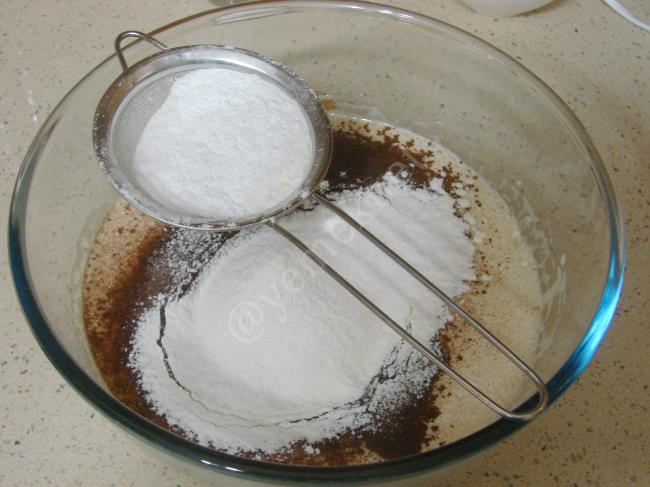 Çaylı Islak Kek - Yapılışı (8/20) 