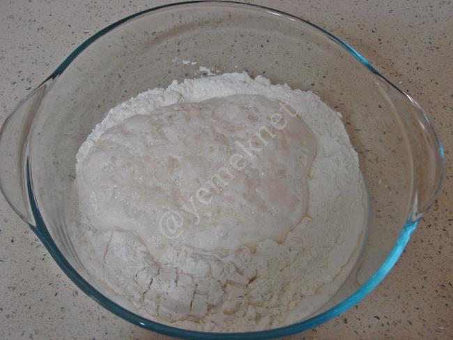 Damla Çikolatalı Poğaça - Yapılışı (4/16) 