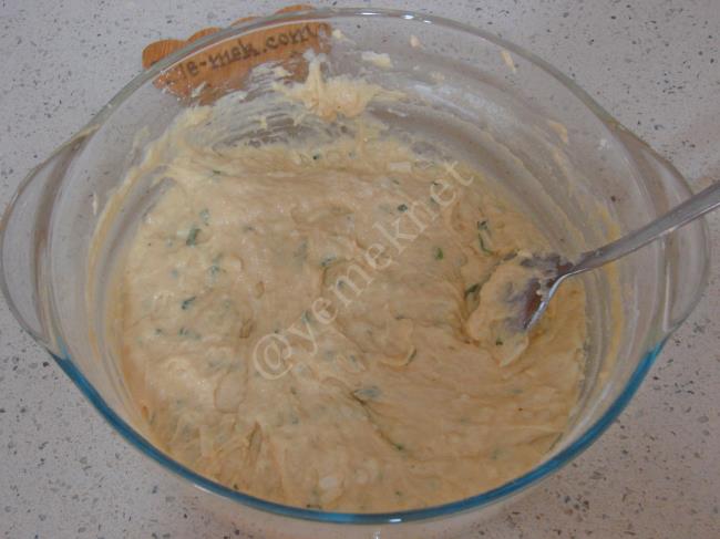 Kahvaltılık Peynirli Lokma - Yapılışı (6/12) 