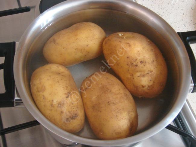 Körili Patates Salatası - Yapılışı (2/12) 