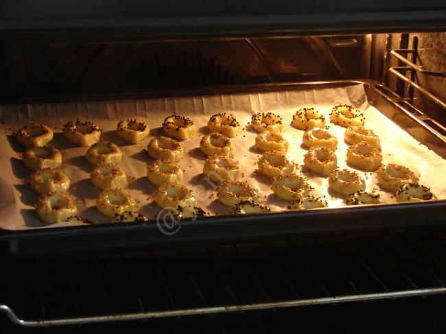 Labneli Tuzlu Kurabiye - Yapılışı (8/12) 