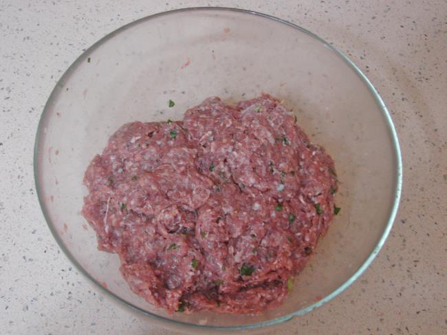 Tencerede Köfteli Patates Yemeği - Yapılışı (3/12) 