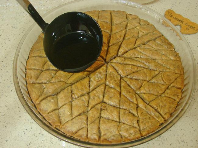 Yalancı Baklava Tatlısı - Yapılışı (17/20) 