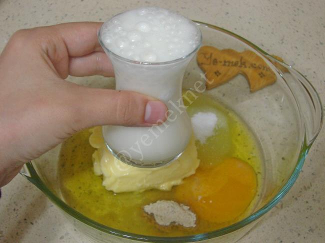 Ağızda Dağılan Tuzlu Kurabiye - Yapılışı (3/16) 