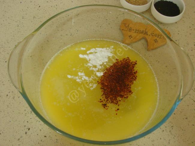 Baharatlı Tuzlu Kurabiye - Yapılışı (3/16) 