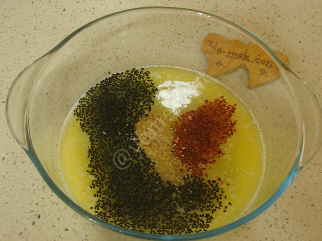 Baharatlı Tuzlu Kurabiye - Yapılışı (4/16) 