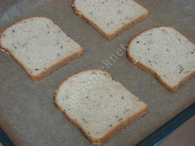 Ekmek Üstü Lahmacun - Yapılışı (5/12) 