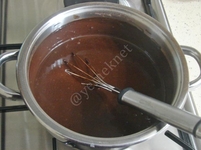 Halleyli Bisküvili Pasta - Yapılışı (5/16) 