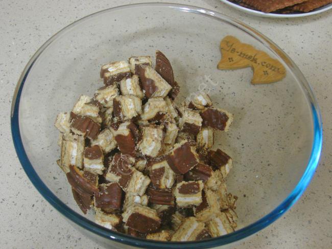 Halleyli Bisküvili Pasta - Yapılışı (6/16) 