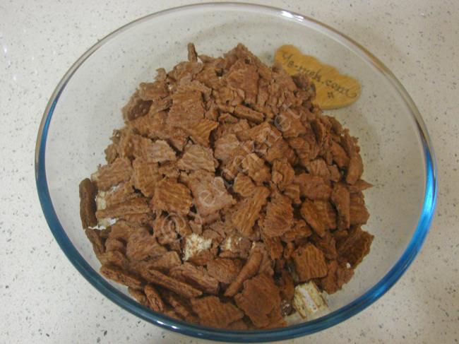 Halleyli Bisküvili Pasta - Yapılışı (7/16) 