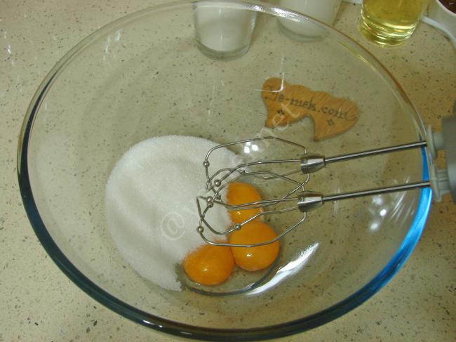 Nutellalı Pamuk Kek - Yapılışı (4/12) 