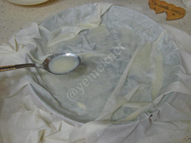 Sodalı Börek - Yapılışı (5/16) 