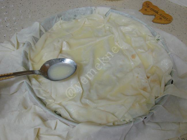 Sodalı Börek - Yapılışı (8/16) 