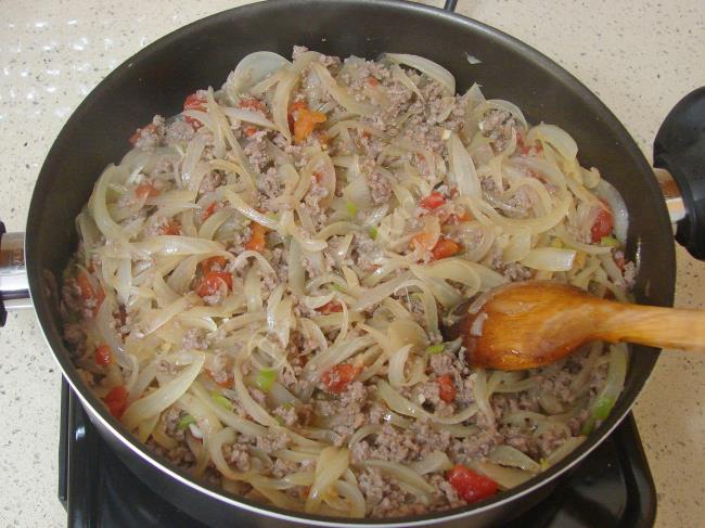 Soğanlı Yumurtalı Mıhlama - Yapılışı (8/16) 