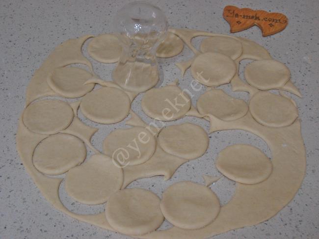 Yoğurtlu Hamur Kızartması - Yapılışı (9/16) 