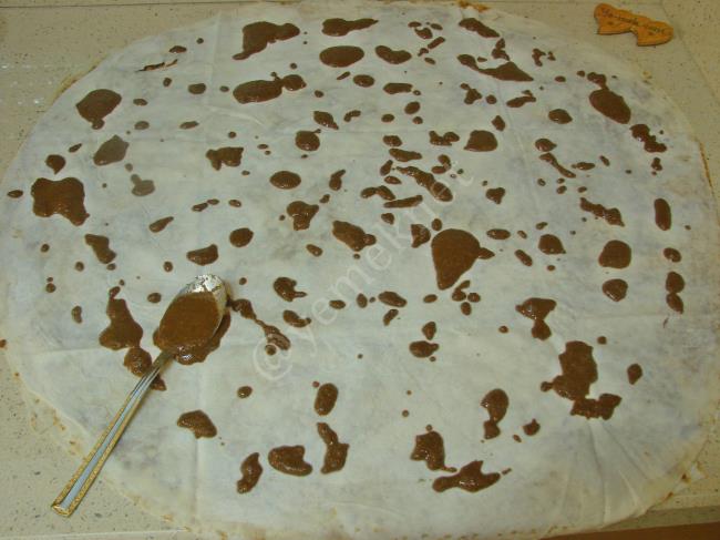 Cevizli Haşhaşlı Çıtır Börek - Yapılışı (9/24) 