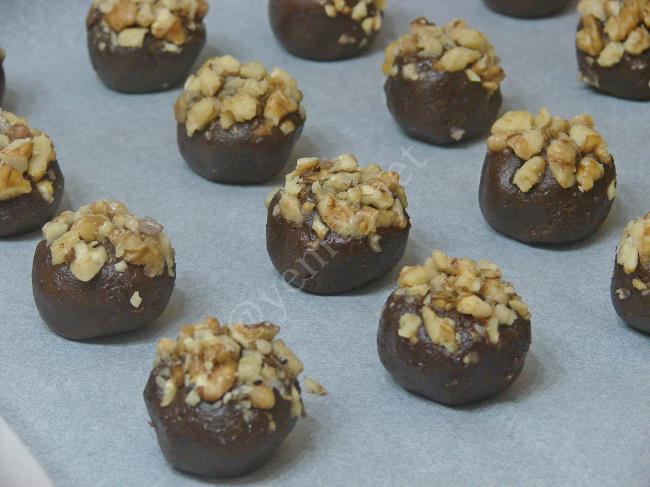 Cevizli Kakaolu Kurabiye - Yapılışı (10/16) 