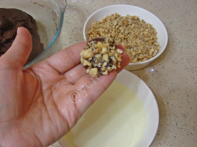 Cevizli Kakaolu Kurabiye - Yapılışı (9/16) 