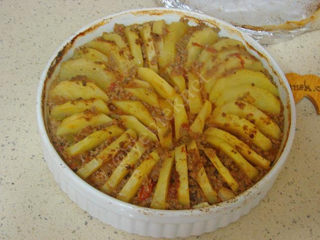 Fırında Kıymalı Patates Dizmesi - Yapılışı (15/24) 