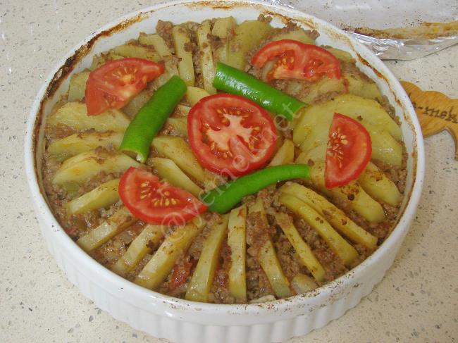 Fırında Kıymalı Patates Dizmesi - Yapılışı (16/24) 