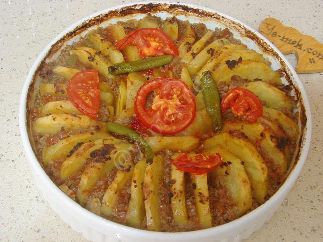 Fırında Kıymalı Patates Dizmesi - Yapılışı (18/24) 